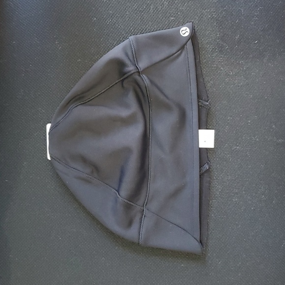NWT Lululemon Run For It All Beanie Black O/S - Picture 4 of 6